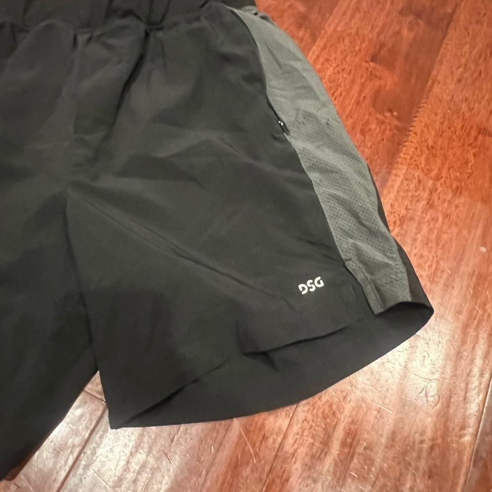 DSG brand athletic shorts - Picture 2 of 6